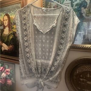 Lucky Brand Gray and White Patterned Blouse